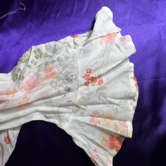 πAmerican Rag Romantic Country Style Blouse with Lace on the Shoulder - Picture 12 of 15